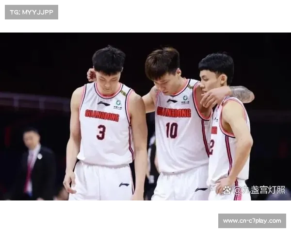 中国男篮集训名单公布，赵睿张镇麟领衔21人备战世预赛