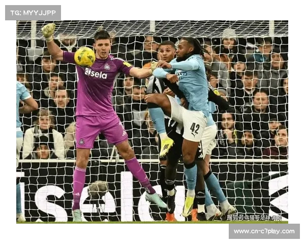 内维尔评曼城进球被吹:扼杀赛季最精彩时刻,VAR破坏比赛乐趣